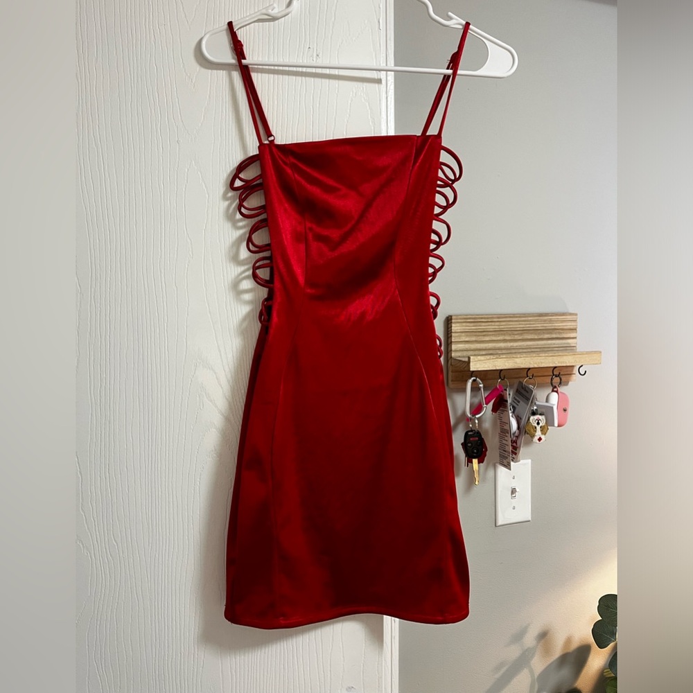 windsor red dress bodycon